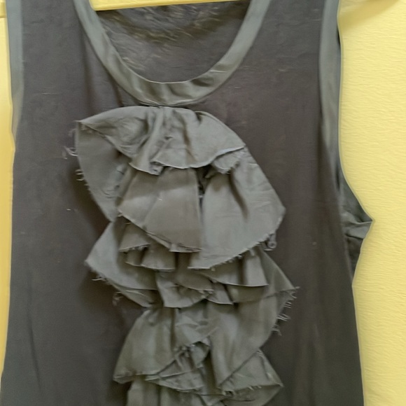 Ruffle tee - Picture 2 of 5